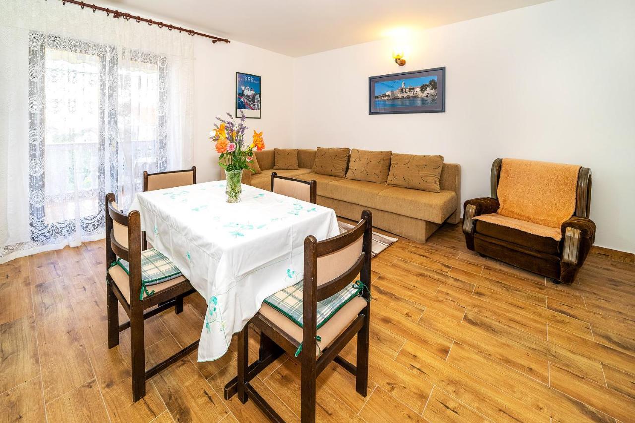 Apartments Jurina Đảo Krk Ngoại thất bức ảnh