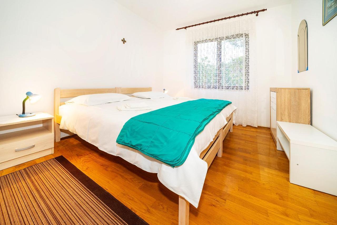 Apartments Jurina Đảo Krk Ngoại thất bức ảnh